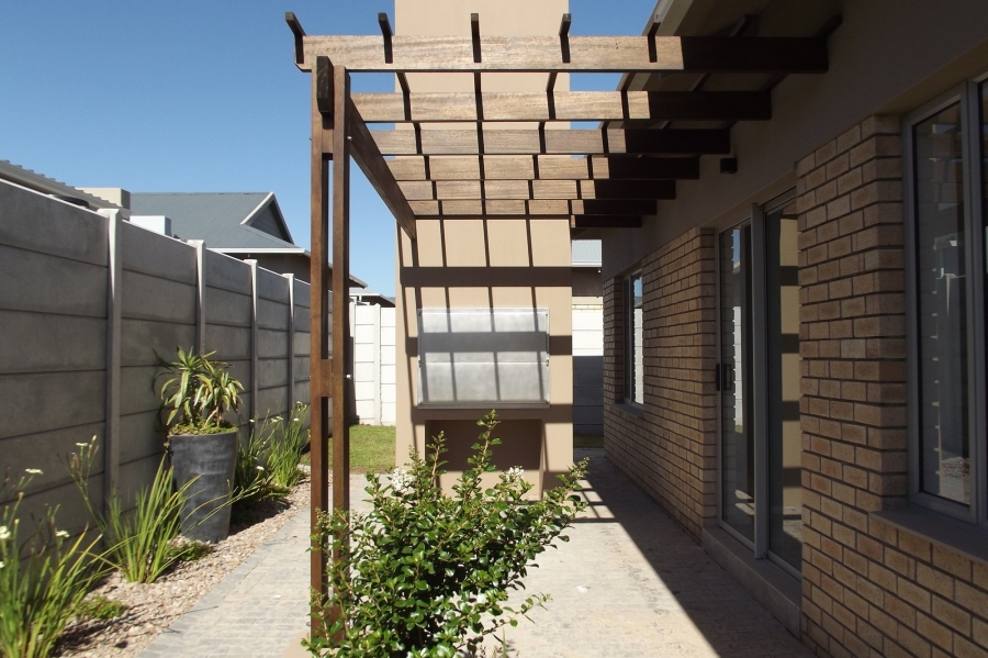 3 Bedroom Property for Sale in Mooikloof Country Estate Western Cape
